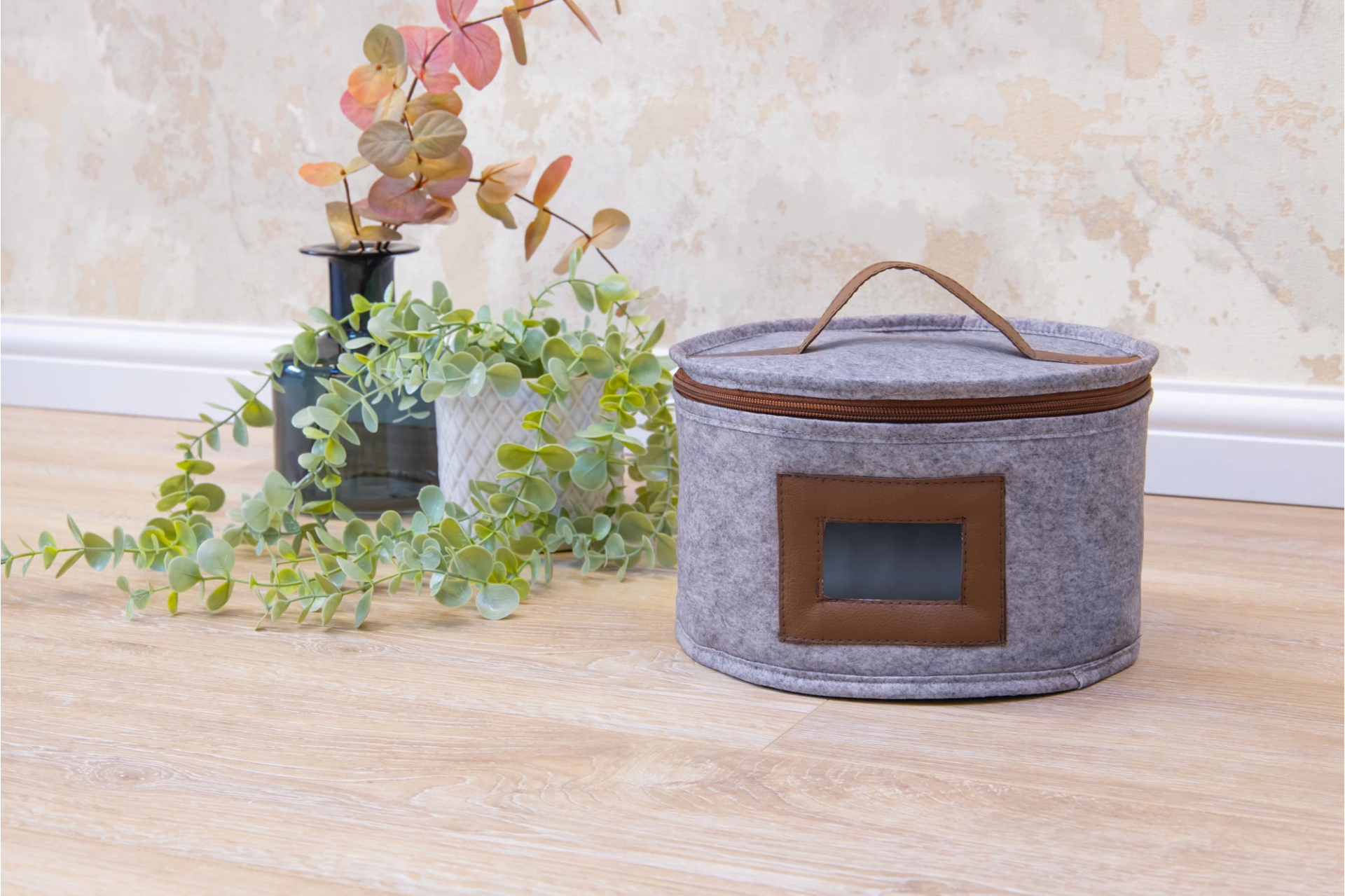 Deri Şeritli Pencereli Yuvarlak Çok Amaçlı Düzenleyici Organizer Kutu Keçe Çanta