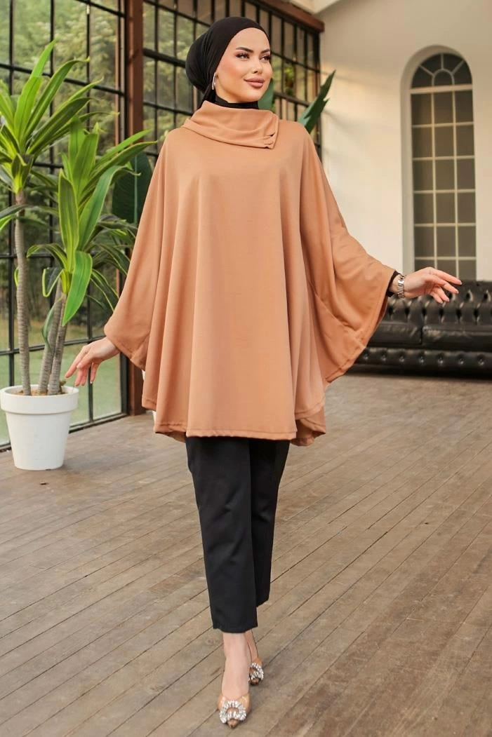 Düğme Detaylı Şık Tasarımlı Bej Şal Yaka Panço