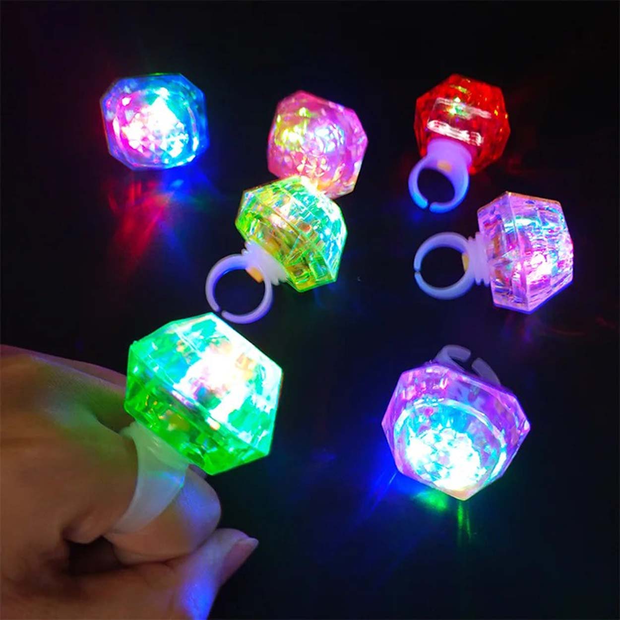 Светодиодная лампа Crystal Design, 3 режима, розовое кольцо, 3,5 х 5 см