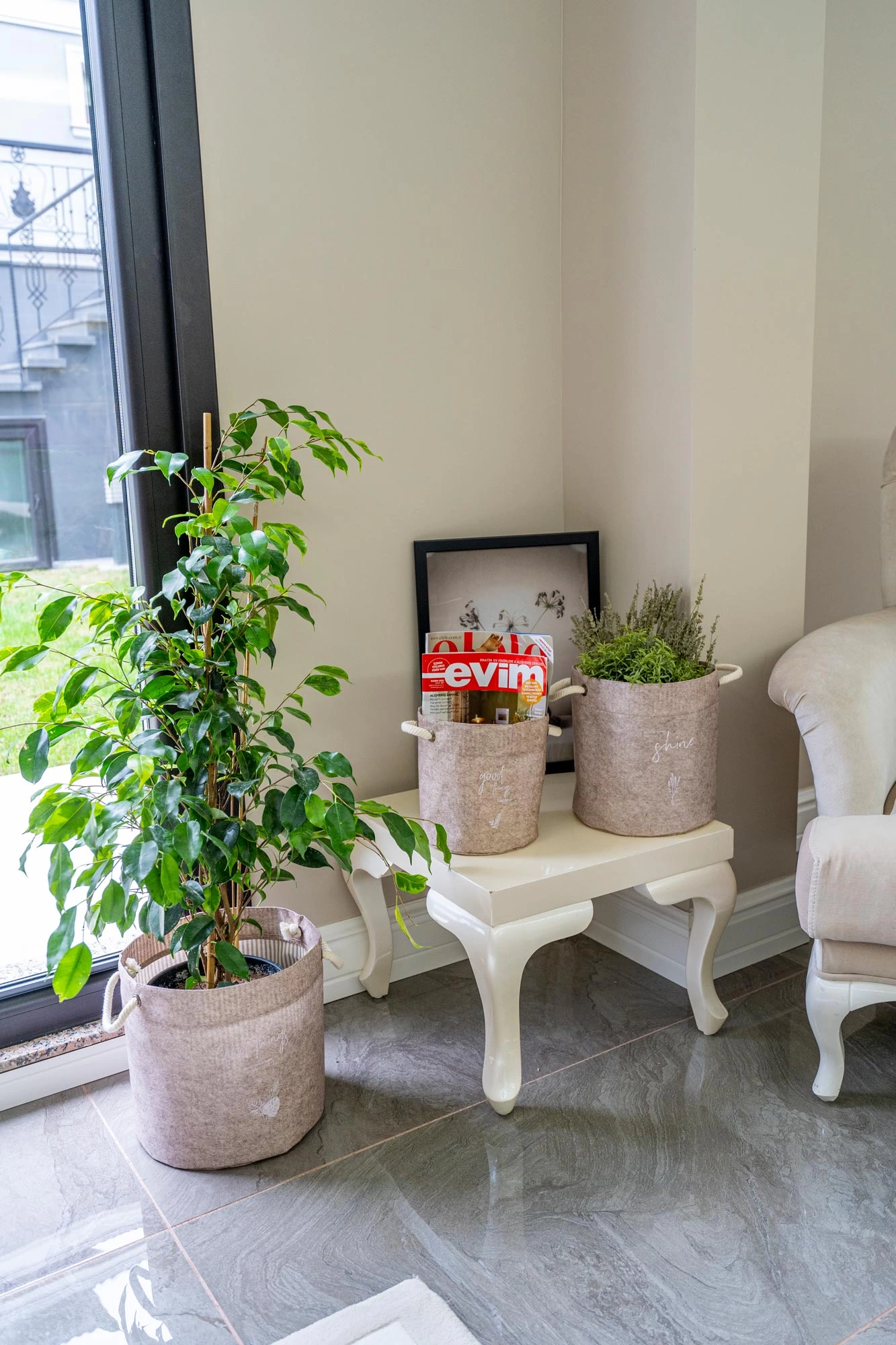 Kulplu Yuvarlak Düzenleyici Çok Amaçlı Kolay Taşınabilen Organizer Keçe Sepet