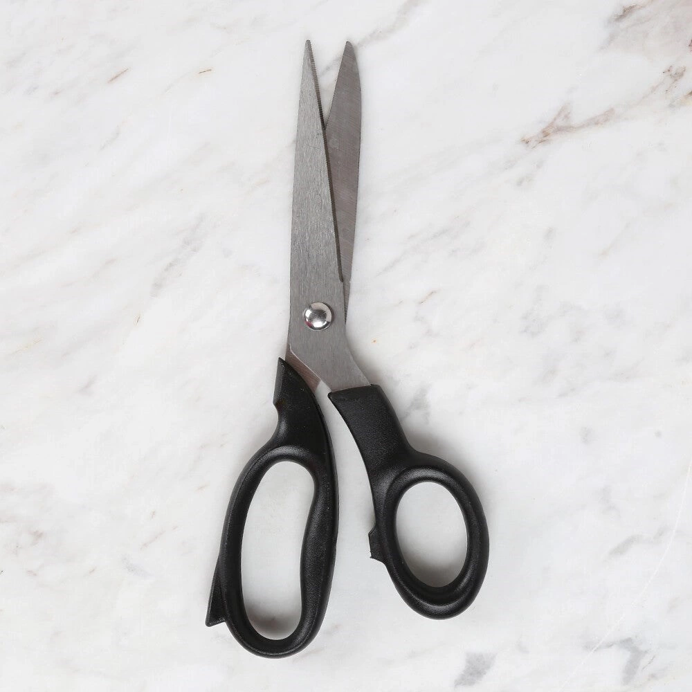 Loren Crafts Plastik Saplı Titanyum Makas Siyah LR