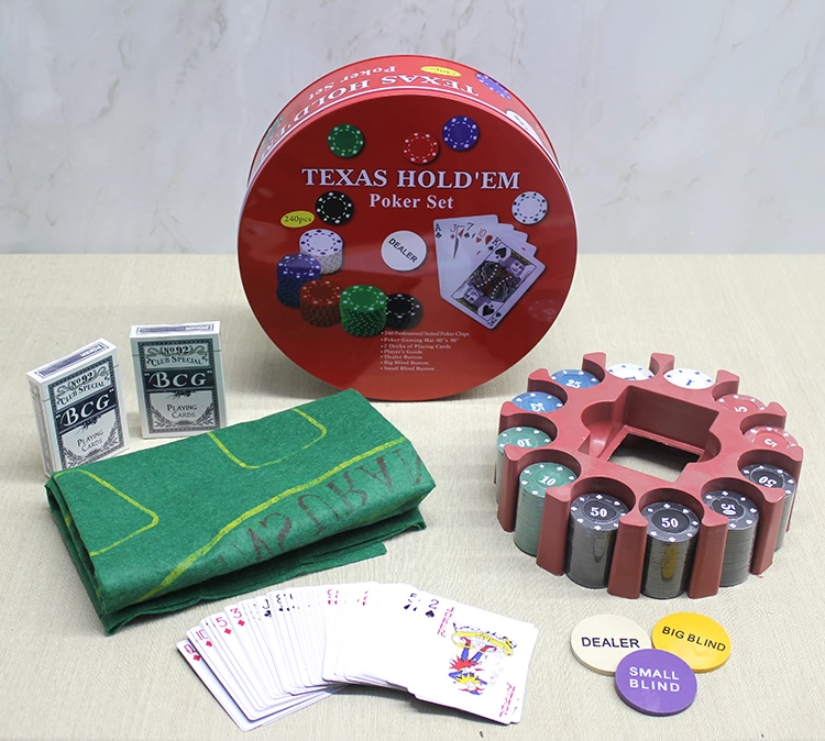 Metal Kutulu 240 Chip Ve 2 Adet İskambil  Kağit Setine Sahip Poker Oyunu Alk3539