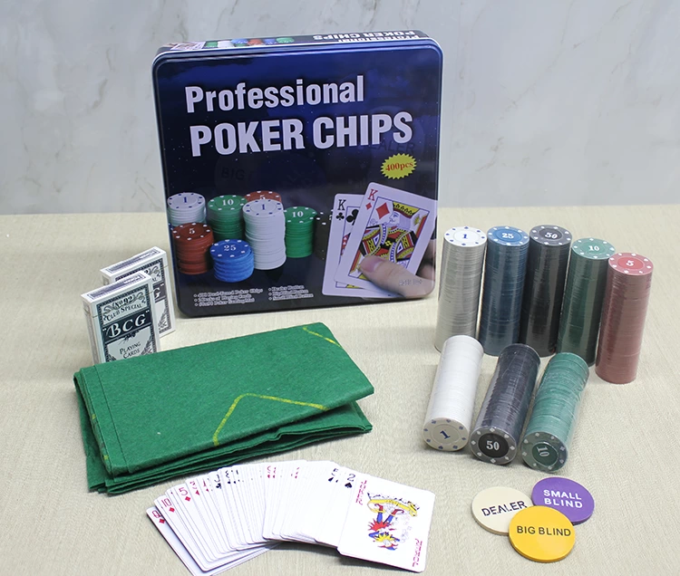 Metal Kutulu 400 Chip Ve 2 Adet İskambil  Kağit Setine Sahip Poker Oyunu Alk3538