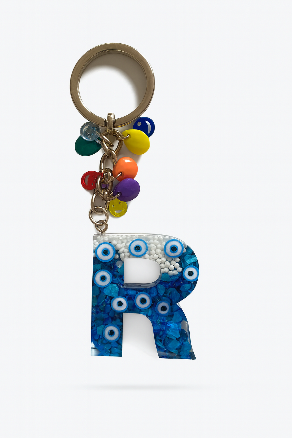 Epoksi Harf Anahtarlık – R Harfi, Nazar Boncuklu ve Renkli Charm Detaylı
