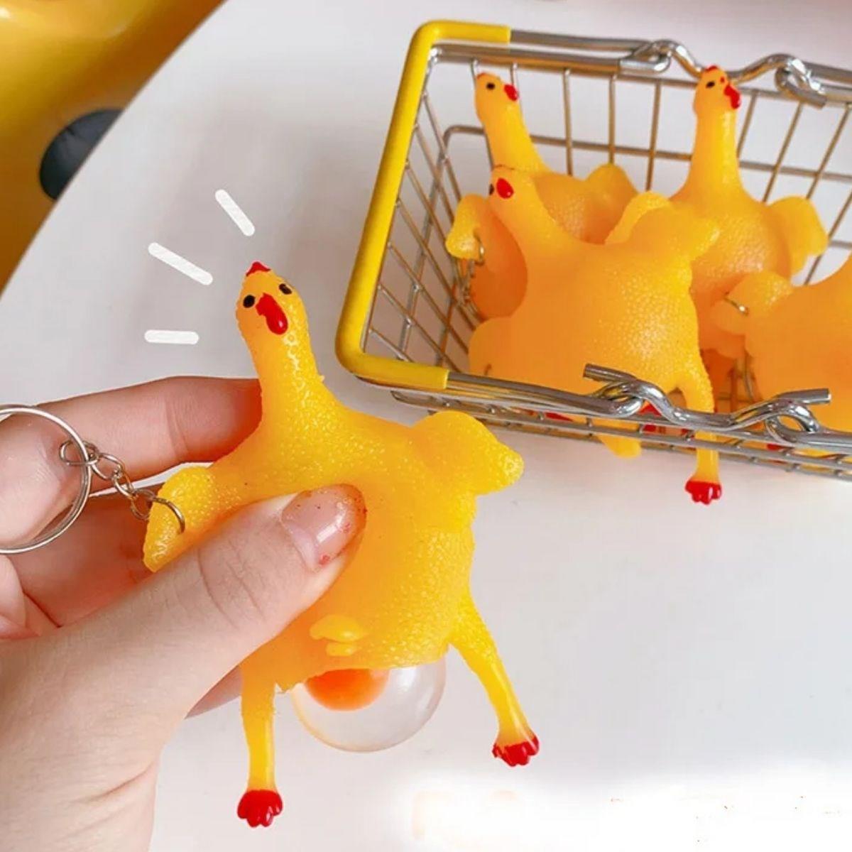 Брелок в виде забавной курицы-несушки (4620)